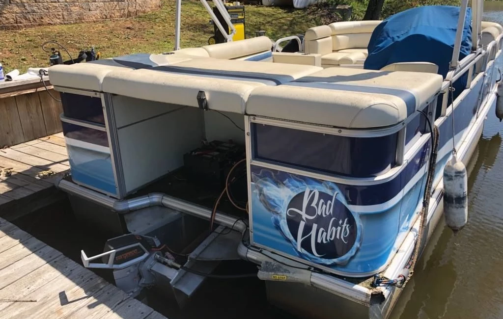Boat Lettering and Decals in Rochester