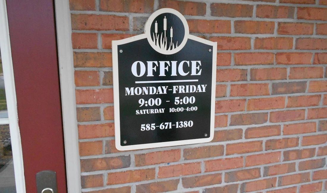 Outdoor Signage in Rochester